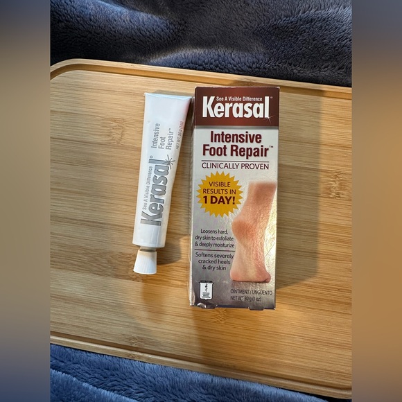 Kerasal Intensive Foot Repair Skin Healing Ointment - Picture 14 of 16